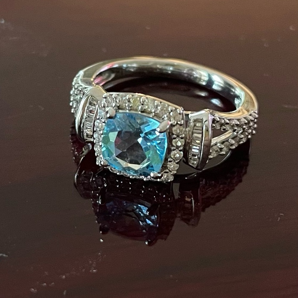 Cushion Cut 2.20ct Natural Blue Topaz Ring